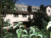 Zur Burgruine Frauenberg Hotel a Ebsdorfergrund