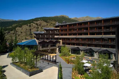 Park Piolets MountainHotel & Spa Các khách sạn gần Sport Wellness Mountain Spa