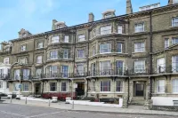 Lord Kitcheners Guest House Hôtels à proximité de : London Road Baptist Church