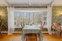 Brook Farm Inn - breakfast