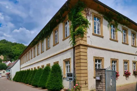 Schloss Sennfeld - Hotel & Restaurant & Veranstaltungsort