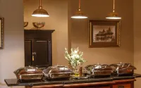 La Plume Boutique Hotel & Spa - breakfast