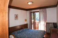 Hotel Carlone