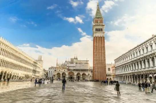 Dimora Dogale Hotels near Ponte di Rialto