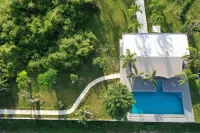I love phants Lodge - ที่มีสระว่ายน้ำ