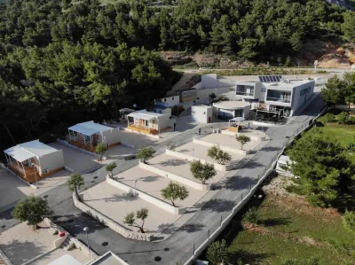 Camp Milo Moje Hotels in Igrane
