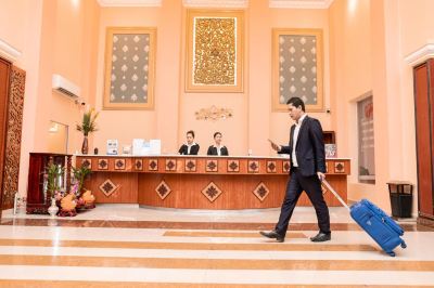 フロントデスク シルバー マウンツ ホテルの写真