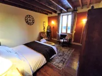 La Halte du Pèlerin Chambres d'hôtes Hotels in Saint-Marcel-d'Urfe