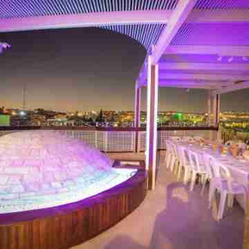 Western Wall Luxury House Dining/Meeting Rooms