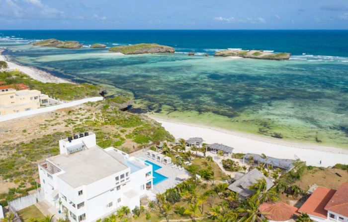 Visiwa Beach Resort