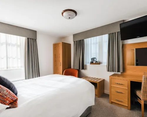 Mannings Hotel Hotels in Truro