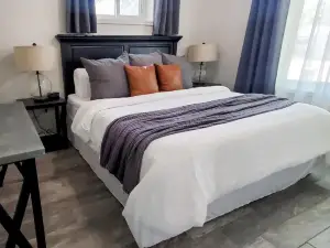 Vacation Home Minutes from Downtown, Great for Families