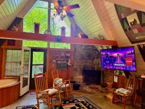 Buckberry Creek Chalet