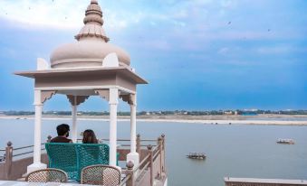 Guleria Kothi at Ganges