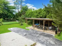 Family Estate Wprivate Pool Basketball Court - Villas