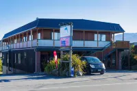 Dusky Lodge Hotels in 