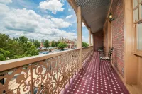 Cobb & Co Court Boutique Hotel