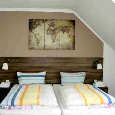 Hotel Zur Heidquelle Rooms