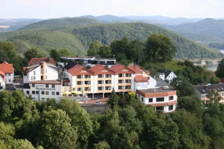 Ringhotel Roggenland Отели в г. Вальдек