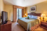 Natchez Grand Hotel on the River