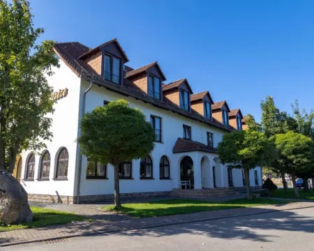 ホテル シュヴァルツェ ワイマールのホテル