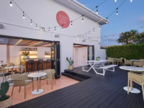 Tessa's on the Beach Hotels in Bilinga