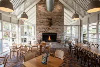 Camden Valley Inn Hotels in Elderslie