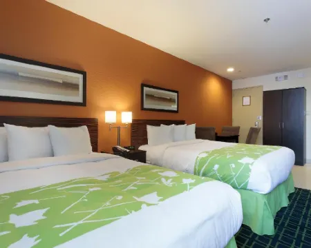 Econo Lodge โรงแรมในวินนิเพก