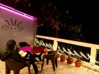 Hidden Monkey Backpackers, Darjeeling, Railway Station Hotels near Darjeeling Mall