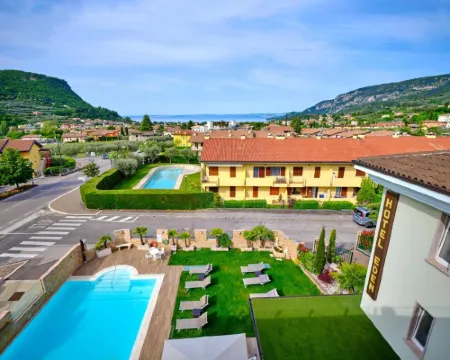 ホテル エデン ガルダ ガルダのホテル