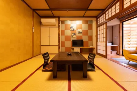 Ryokan Niemonya Отели в г. Уодзу