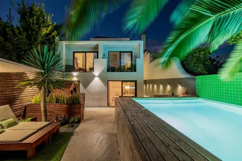 Casa do Contador - Suites & Pool Hotels in Ponta Delgada