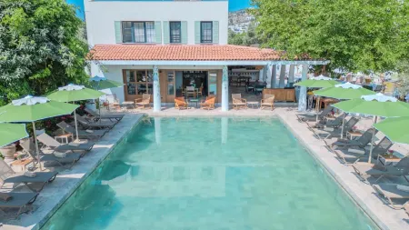 In One Bitez Hotel Отели в г. Bitez