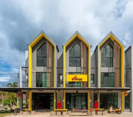 Whoopers Hostel Ao Nang - By The Beach