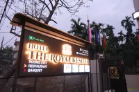 HOTEL THE ROYAL KESHAR - Parking
