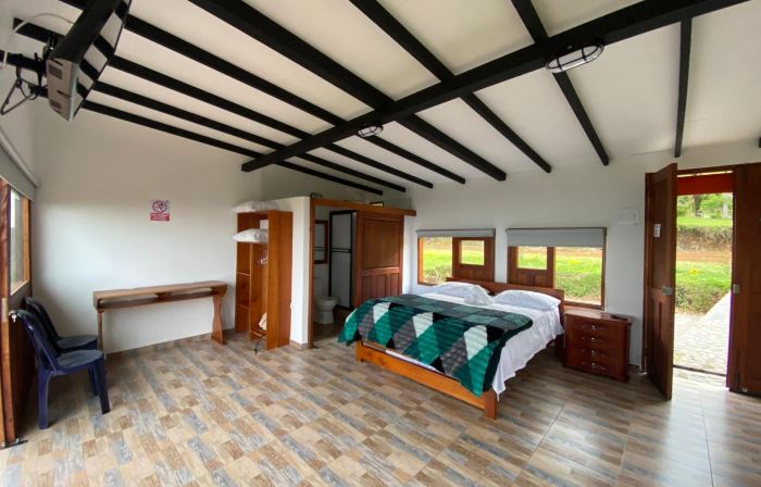 Cabañas y Flores Finca Hotel