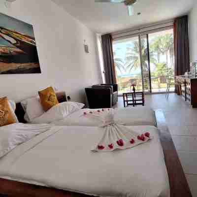 Leo's Beach Hotel - Adults Only Rooms