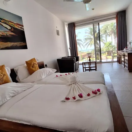 Leo's Beach Hotel - Adults Only