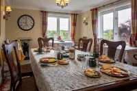 Butterfly Manor - Bed and Breakfasts