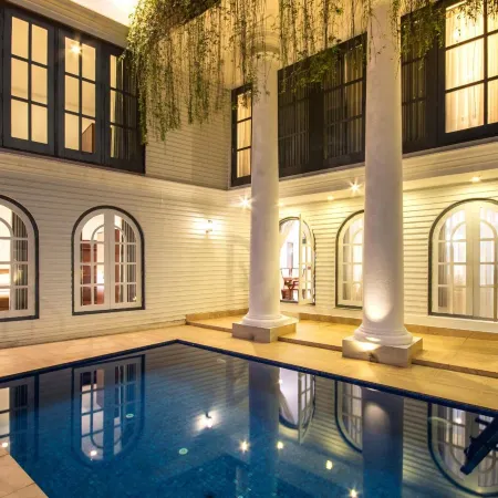 The White House Villa — Aniwatta