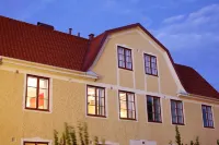 Hotell Uddewalla Hotels near Bohusläns museum
