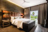 Franschhoek Boutique Hotel - Lion Roars Hotels & Lodges - balcony