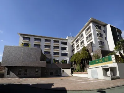 Izu Nagaoka Kinjokan Hotels in Izunokuni