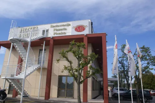 普朗克飯店