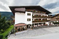 Hotel Zum Pinzger Hotels in Zell am Ziller