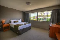 Gladstone Reef Hotel Motel Hotels in Gladstone Central