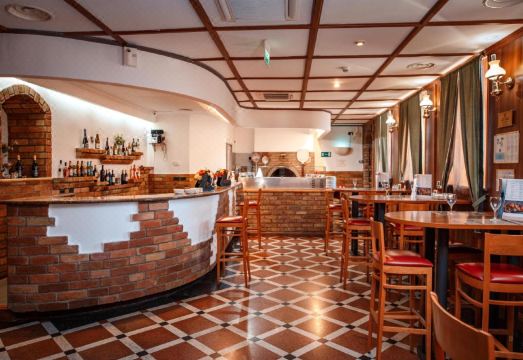 3. 리버 팰리스 호..