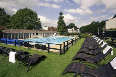 Sunday Box Hill Burford Bridge Hotel Hotels near Druids Grove