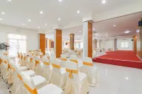 Urbanview Hotel Syariah Dapen Pontianak by RedDoorz Hotels in Parit Tokaya