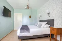 Le Clos des Pervenches Hotels in Amberieux-en-Dombes